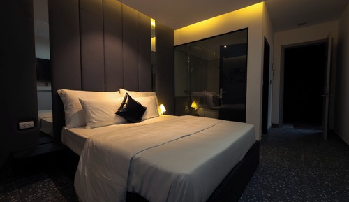 Estudio clásico, 1 cama doble, vistas a la ciudad