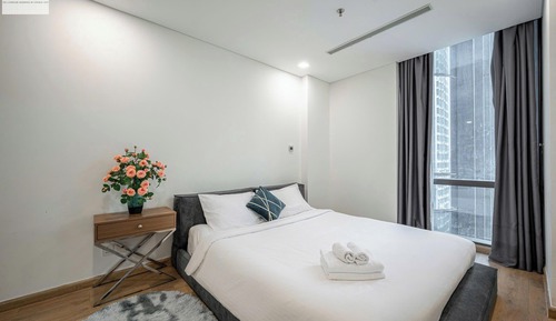 Apartamento de lujo, 3 habitaciones, balcón, vistas a la ciudad
