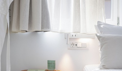 Standard Double Room, 1 Queen Bed, Balcony, Courtyard View Hub 04