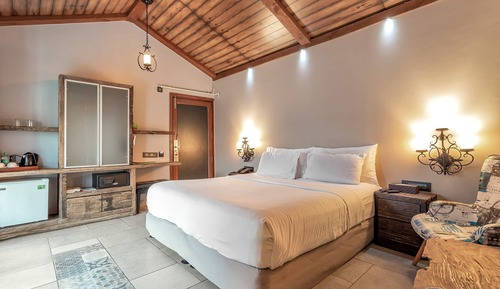 The Poolside Cottage