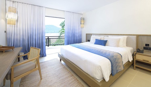 Superior King with River View