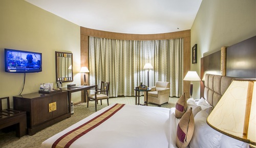 Suite ejecutiva, 1 cama doble, no fumadores, vistas a la ciudad