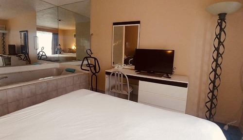 Suite Deluxe, 1 cama de matrimonio, bañera de hidromasaje
