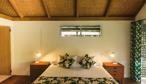 Habitación tradicional con 1 cama doble o 2 individuales, vistas a la montaña