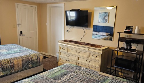 Habitación individual estándar, 2 camas de matrimonio, balcón