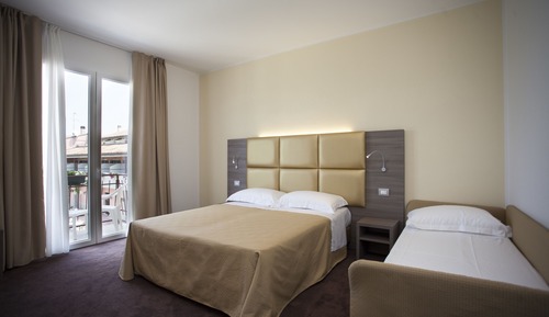 Habitación clásica, balcón