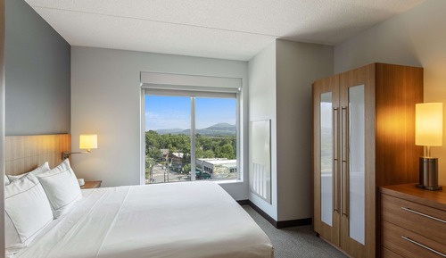 Habitación, 1 cama de matrimonio grande, vistas a la montaña