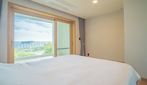 Suite familiar (Clean Type)