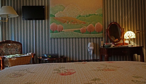 Habitación romántica doble, 1 cama doble, baño compartido, vistas al parque (La Muse)