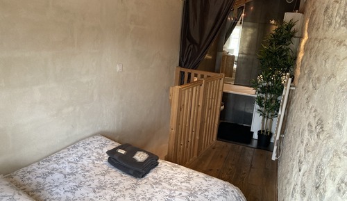 Estudio, bañera, vistas al jardín (Le Petit)