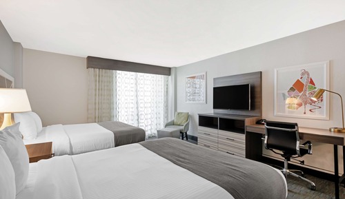 Habitación estándar, 2 camas de matrimonio, balcón, vistas a la ciudad