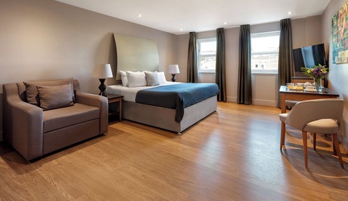 Estudio, 1 cama de matrimonio con sofá cama