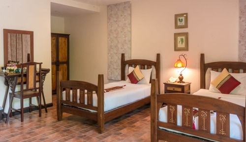 Habitación superior con 1 cama doble o 2 individuales