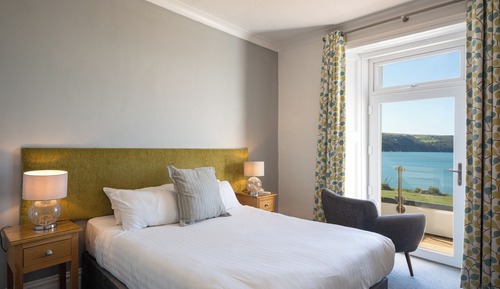 Habitación con 1 cama doble o 2 individuales, balcón, vistas al mar