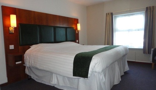 Habitación doble de uso individual, varias camas