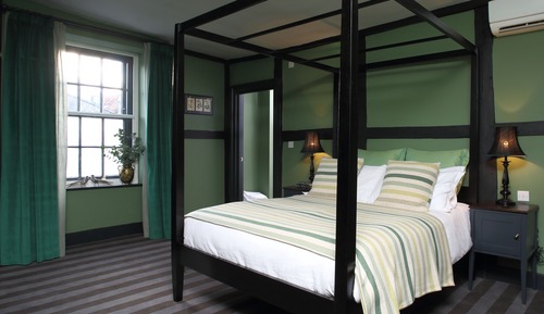 Suite de luna de miel (Four Poster Bed)