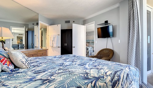 Apartamento, varias camas, balcón, vistas al mar (Oceania Beach Club 805)