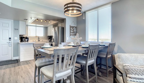 Apartamento, varias camas, balcón, vistas al mar (Oceania Beach Club 706)