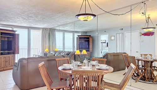 Apartamento, varias camas, balcón, vistas al mar (Oceania Beach Club 703)