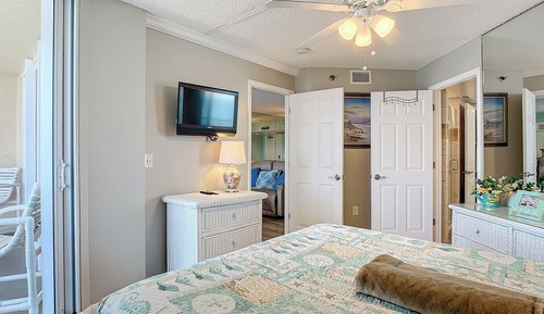 Apartamento, varias camas, balcón, vistas al mar (Oceania Beach Club 702)