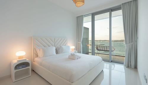 Apartamento de lujo, 2 habitaciones, vistas al mar