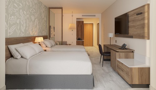 Habitación, varias camas, ducha adaptada