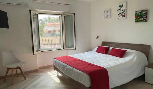 Habitación clásica con 1 cama doble o 2 individuales