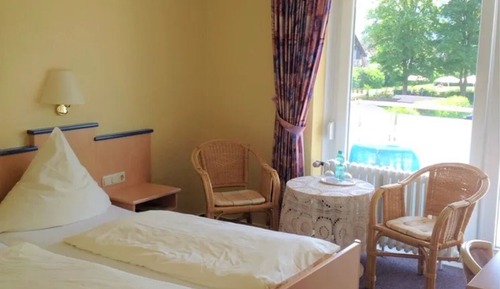 Habitación doble, balcón, vistas al jardín