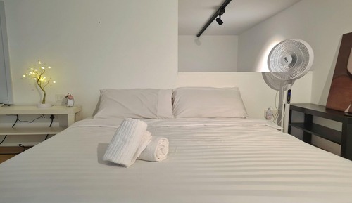 Apartamento superior, 1 habitación, cocina, vistas a la ciudad