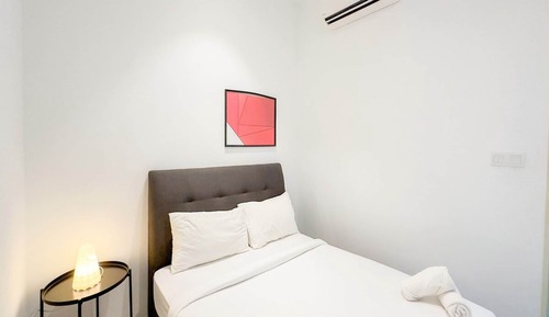 Apartamento superior, 2 habitaciones, balcón, vistas a la ciudad