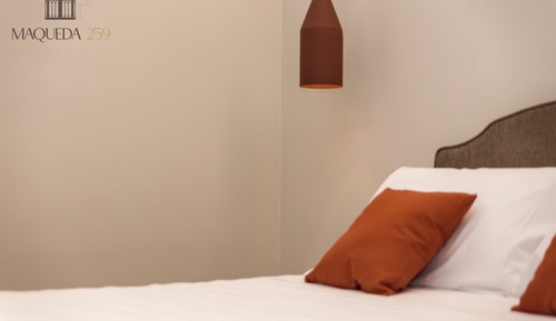 Habitación básica, 1 cama de matrimonio, balcón, vistas al patio