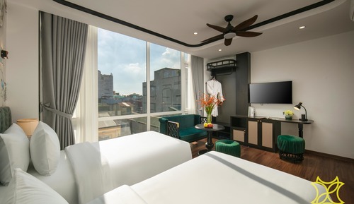 Luxury Twin Room, City View