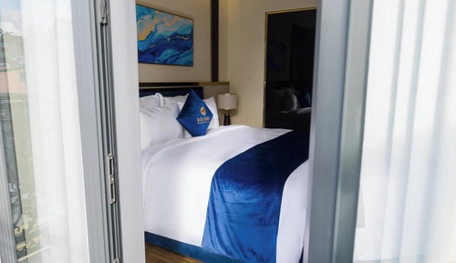 Grand Double Room, Balcony, City View