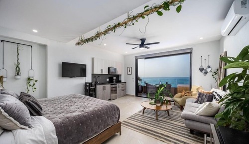 Deluxe Condo, Balcony, Ocean View