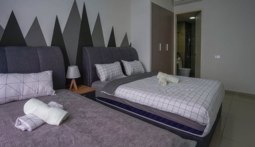 Apartamento superior, 3 habitaciones, balcón, vistas a la ciudad