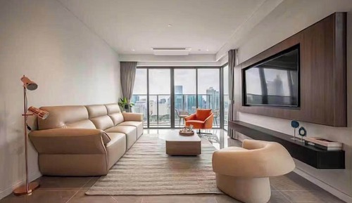Apartamento de lujo, 3 habitaciones, balcón, vistas a la ciudad