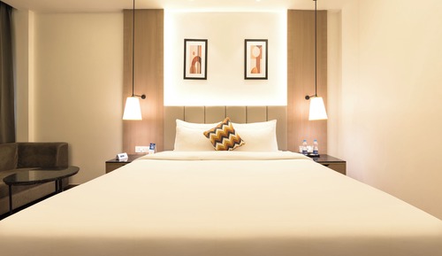 Habitación Deluxe, 1 cama de matrimonio grande, no fumadores, vistas a la ciudad