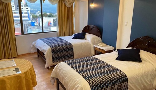 Habitación básica doble, vistas a la ciudad