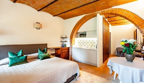 Apartamento básico, vistas a la colina