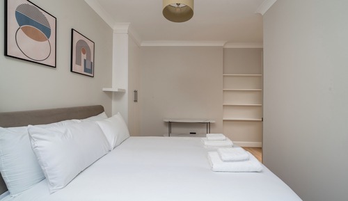 Apartamento básico, vistas a la ciudad