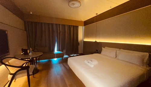 Suite Deluxe, balcón, vistas parciales al mar