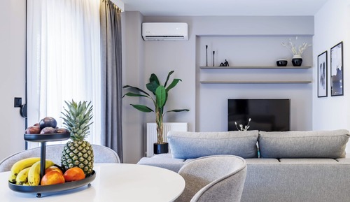 Apartamento superior, balcón, vistas a la ciudad