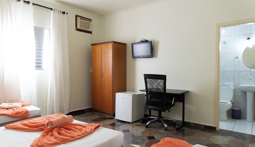 Habitación cuádruple económica