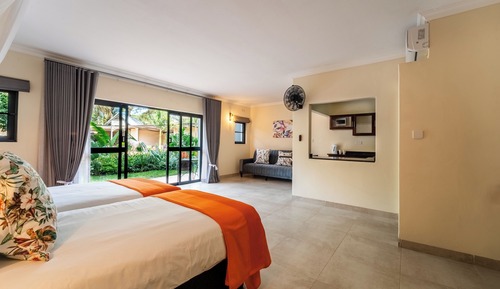 Habitación Deluxe con 1 cama doble o 2 individuales, vistas al jardín