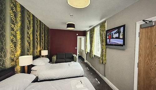 Habitación cuádruple familiar, vistas a la ciudad