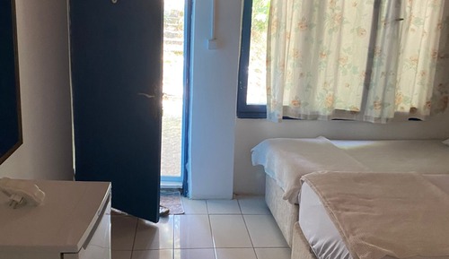 Habitación triple básica