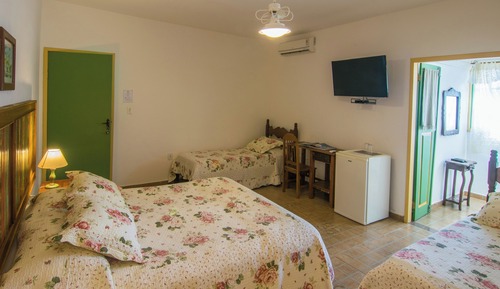 Classic Quadruple Room, Garden View