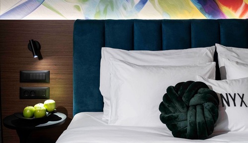 NYX Suite Sea View with Business Lounge Access