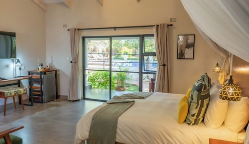 Habitación Deluxe con 1 cama doble o 2 individuales, balcón, vistas al jardín