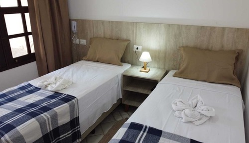 Apartamento, balcón, vistas a la piscina